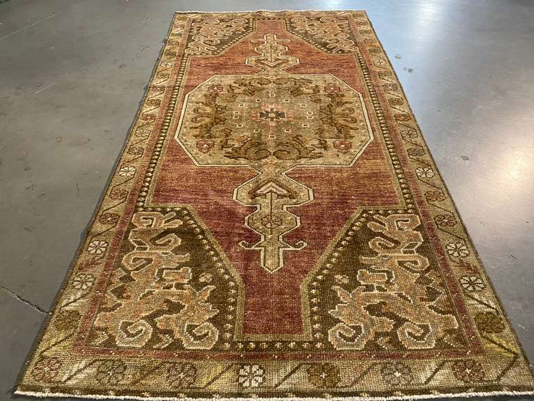 FABULOUS TURKISH VINTAGE RUG 3.7x6.10