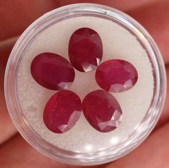 Heavy 9.16ct oval cut Ruby set