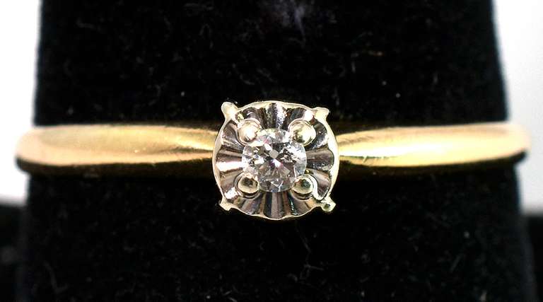Sweet Diamond Solitaire Ring in 14KT Yellow Gold
