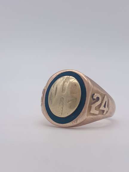 10kt Solid Gold Class Ring