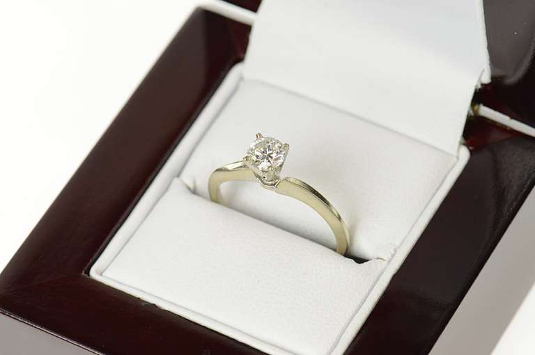 14K White Gold 0.47 Ct Diamond Classic Solitaire Engagement Ring