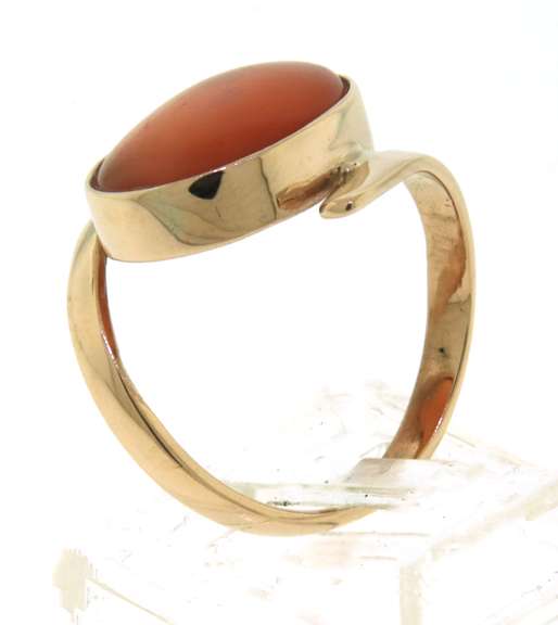 Gorgeous 18kt Carnelian Gold Ring