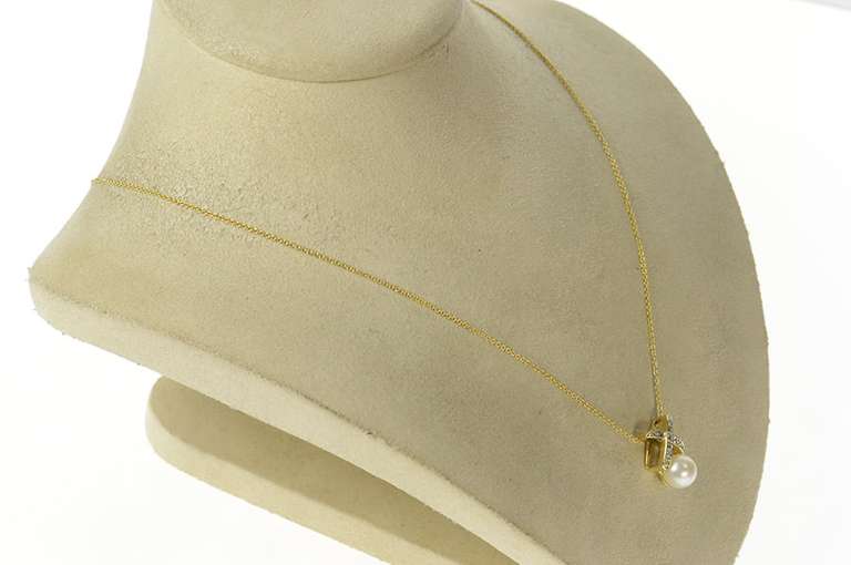 14K Yellow Gold Pearl Diamond X Criss Cross Statement Pendant