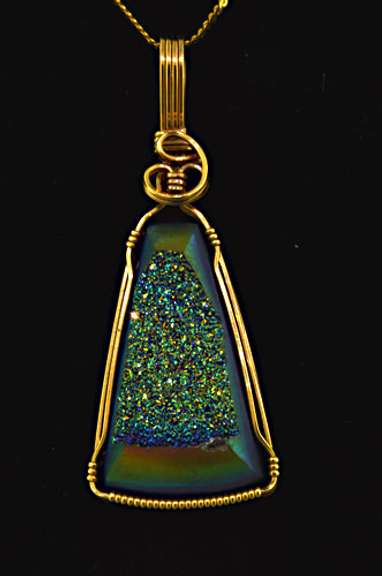 Stunning 14kt Necklace with Druzy Pendant