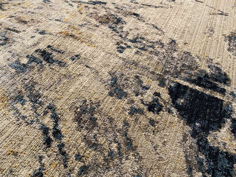 MAGNIFICENT  MODERN RUG 8x11