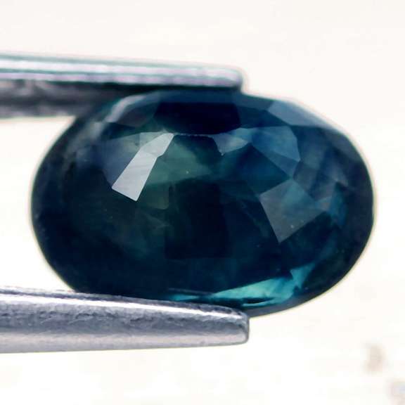 1.69ct blue green Sapphire from Madagascar