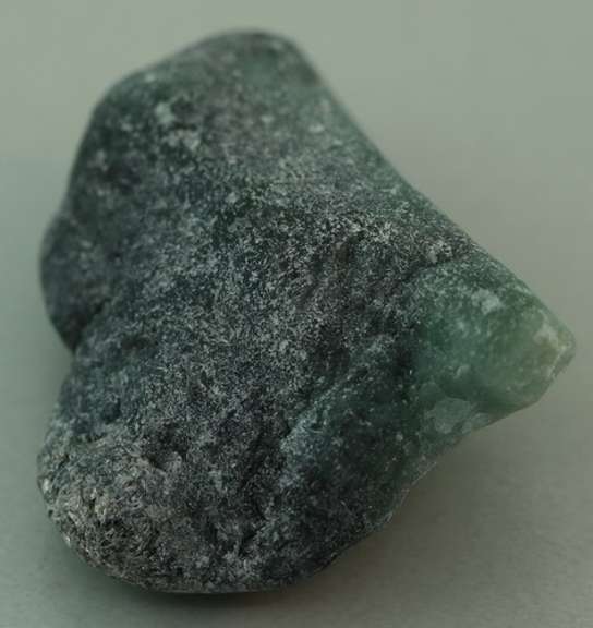 Splendid 25.19ct raw Emerald in matrix