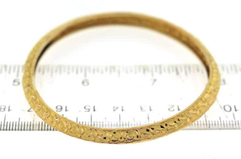 Trendy 21kt Yellow Gold Bangle Bracelet