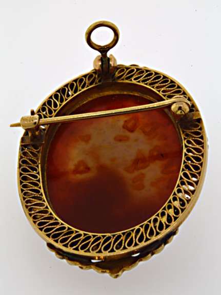Vintage 14kt Cameo Pendant/Brooch