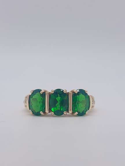 14kt Gold Peridot & Diamond Cocktail Ring