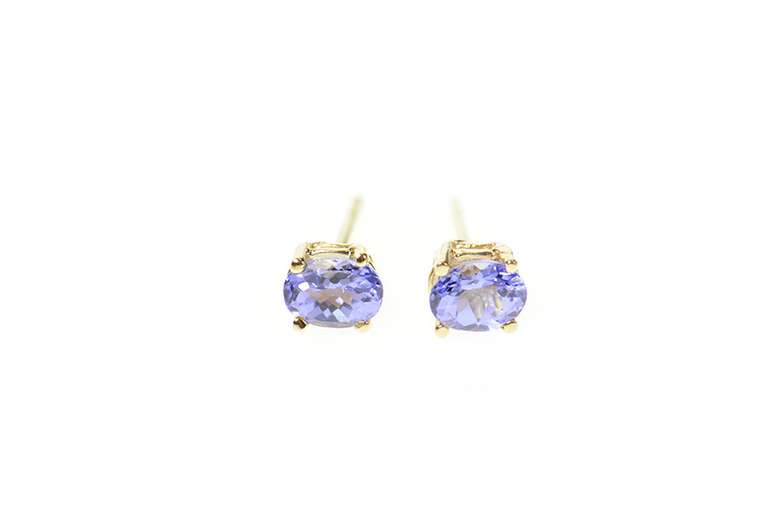 14K Yellow Gold Oval Tanzanite Classic Simple Stud Earrings