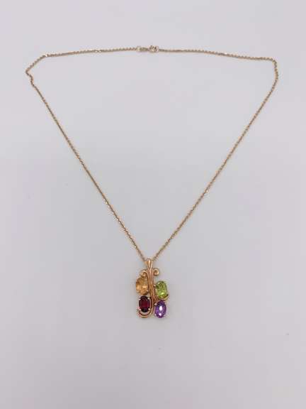 14kt Yellow Gold Gemstone Pendant Necklace