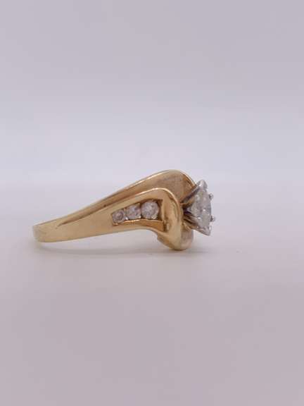 14kt Gold Diamond Engagement Ring