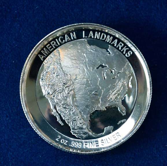 2 OZ Silver Round High Relief Mount Rushmore