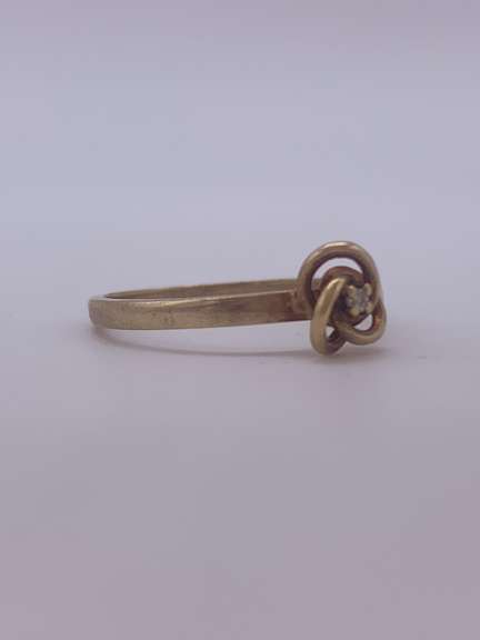 Dainty 10kt Gold Diamond Ring