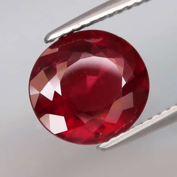 Richly colored 4.64ct plum red Rhodolite Garnet