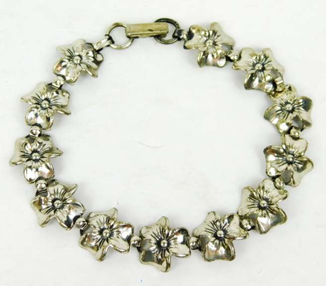 Vintage Beau Sterling Silver Flower Bracelet