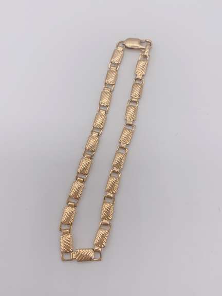 18kt Yellow Gold Bracelet