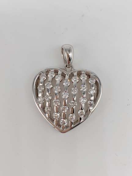 14kt White Gold & Diamond Pendant
