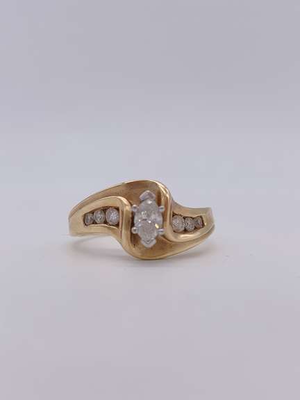 14kt Gold Diamond Engagement Ring