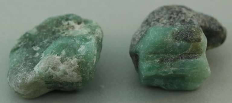 Splendid 25.59ct raw Emerald in matrix