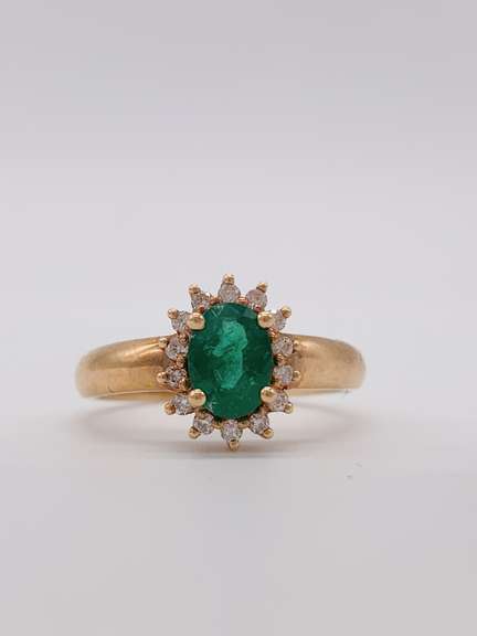 Beautiful 18kt Solid Yellow Gold, Emerald, & Diamond Halo Ring