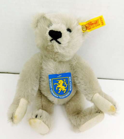 Vintage Steiff 1906 Replica Mohair 8 Inch Teddy Bear
