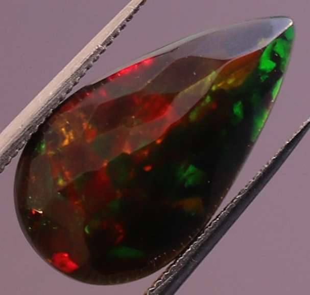 Firey mixed pattern flashing 2.64ct Black Opal
