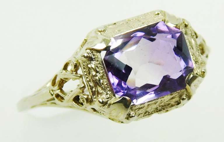 Beautiful Vintage 14K Filigree Amethyst Ring, Size 7.75