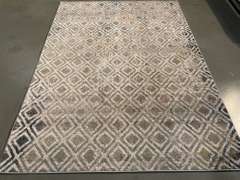 STUNNING MODERN DESIGN  RUG 8x10