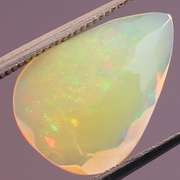Floral pattern 2.15ct Welo Opal