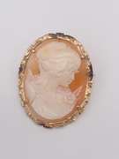 Vintage 10kt Gold Cameo Pin