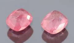 Top crystal! Top pink! 1.01ct set of cushion cut Rubies -Heated only!