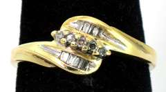 Shimmering Diamond Chip Ring in Yellow Gold