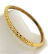 Trendy 21kt Yellow Gold Bangle Bracelet