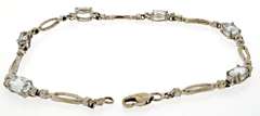 Delicate 10kt Aquamarine Bracelet