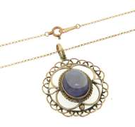 Wonderful Yellow Gold Vintage Amethyst Cab Pendant on Chain