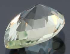 Brilliant 4.88ct platinum green Amethyst