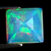 Princess cut continuous flashing 1.94ct Welo Opal