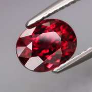 Superb 2.05ct eye cean untreated Rhodolite Garnet