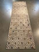 STUNNING MODERN RUNNER 8'