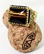 Beautifully-Made Impressive 18K Tiger's Eye Ring