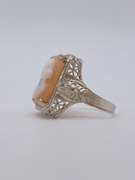 Vintage 14kt Gold Cameo Cocktail Ring