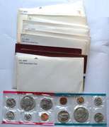 2 Each US Mint Sets 1977-1984 P & D