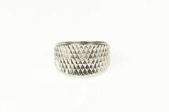 14K White Gold Grooved Lattice Pattern Graduated Band Ring