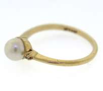 Beautiful Yellow Gold Pearl and Diamond Ring