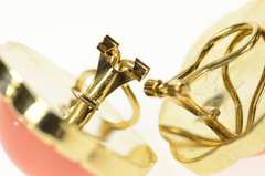 14K Yellow Gold Retro Puffy Syn. Coral Flower Scalloped Clip Earrings