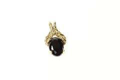 10K Yellow Gold Oval Black Onyx Black Hills Leaf Simple Pendant