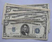 4 Each 1934 D  & 1953 A Series $5 Silver Certificates.