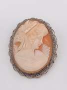 Vintage 10kt Gold Cameo Pin